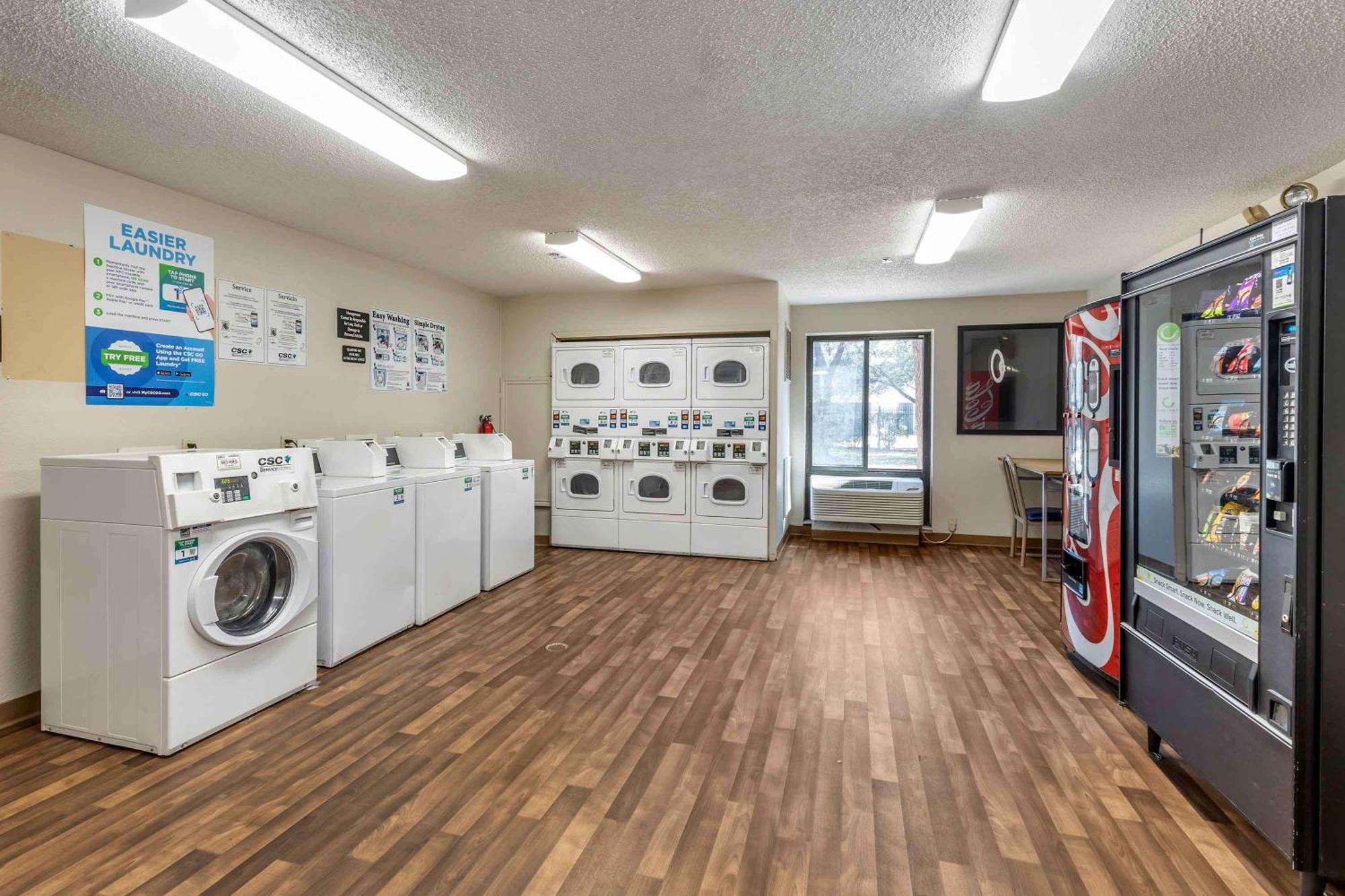 阿灵顿六旗长住公寓式酒店 阿林顿 外观 照片